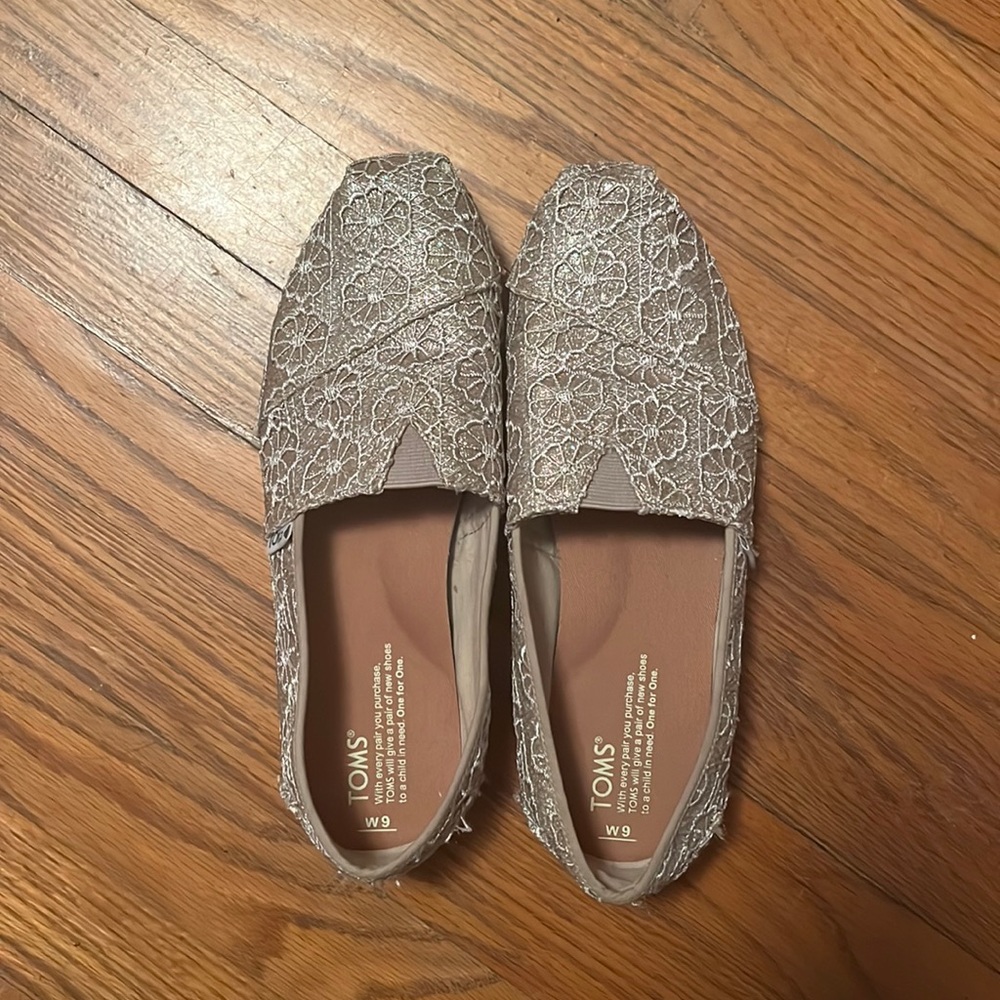 Gold TOMS